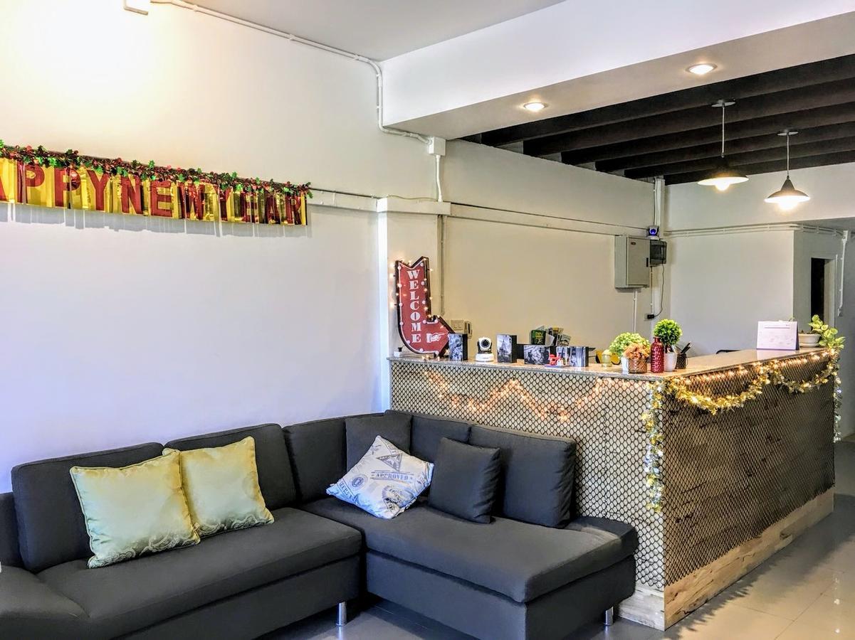 Railway Park Hostel Чиангмай Екстериор снимка